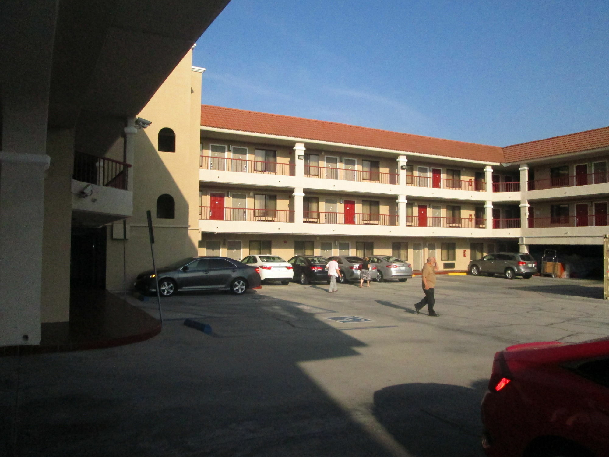 Best Western Pasadena Royale Inn & Suites Bagian luar foto
